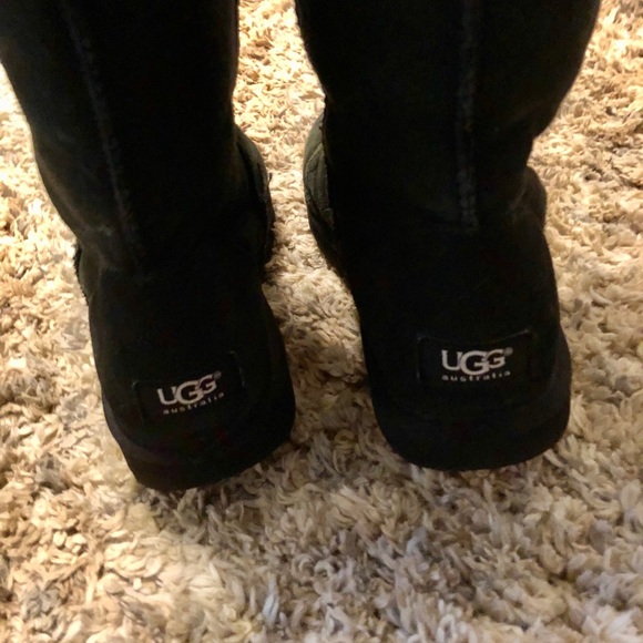 Size 9 Tall black authentic UGG boots - Picture 3 of 3